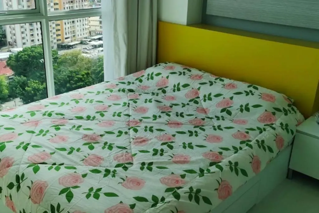 Apartment A Loft With Kitchen + Full-Condo Facilities. George Town