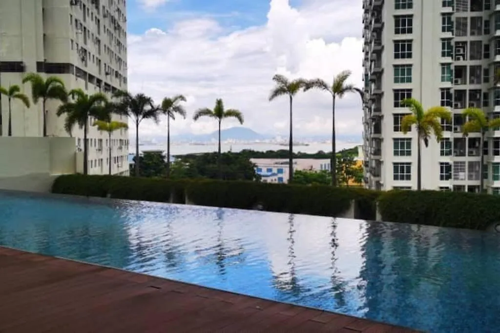 A Loft With Kitchen + Full-Condo Facilities. George Town